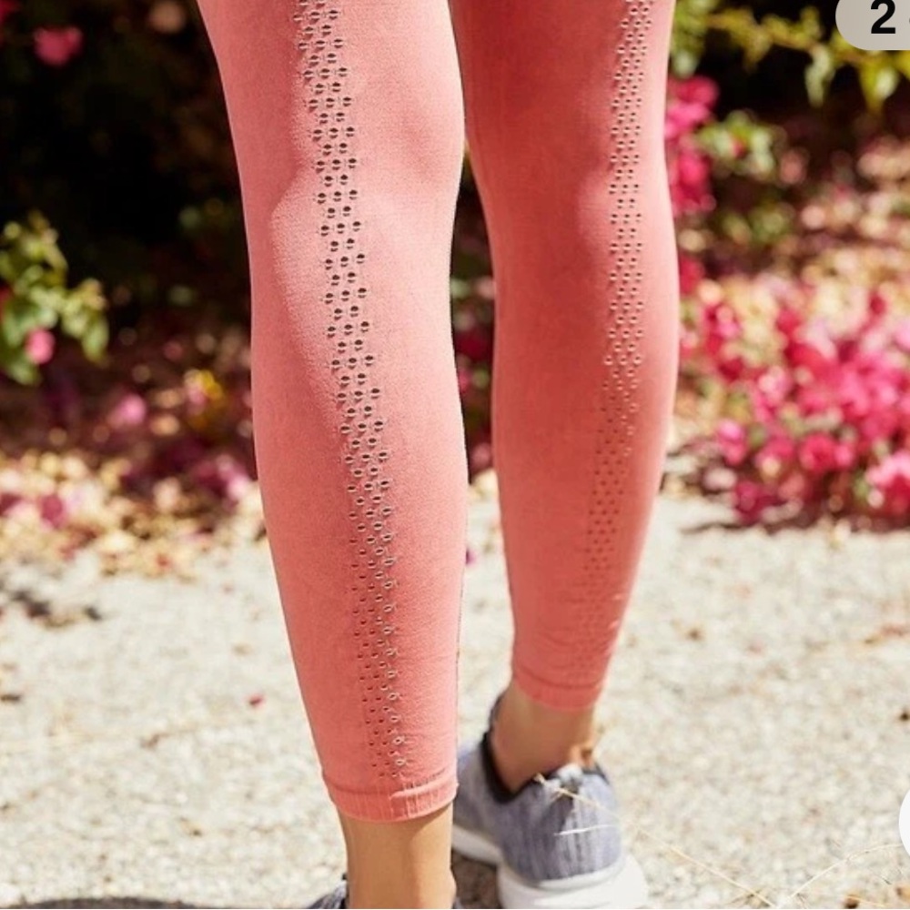 NWT 🌻 Free People Movement Good Karma Leggings in Xs/ S in Pomelo - Picture 6 of 7